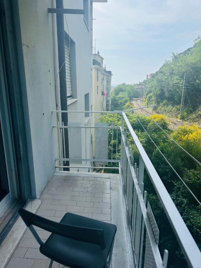 Entire 3 Bed Rooms Apartment,Centrum Γένοβα Εξωτερικό φωτογραφία